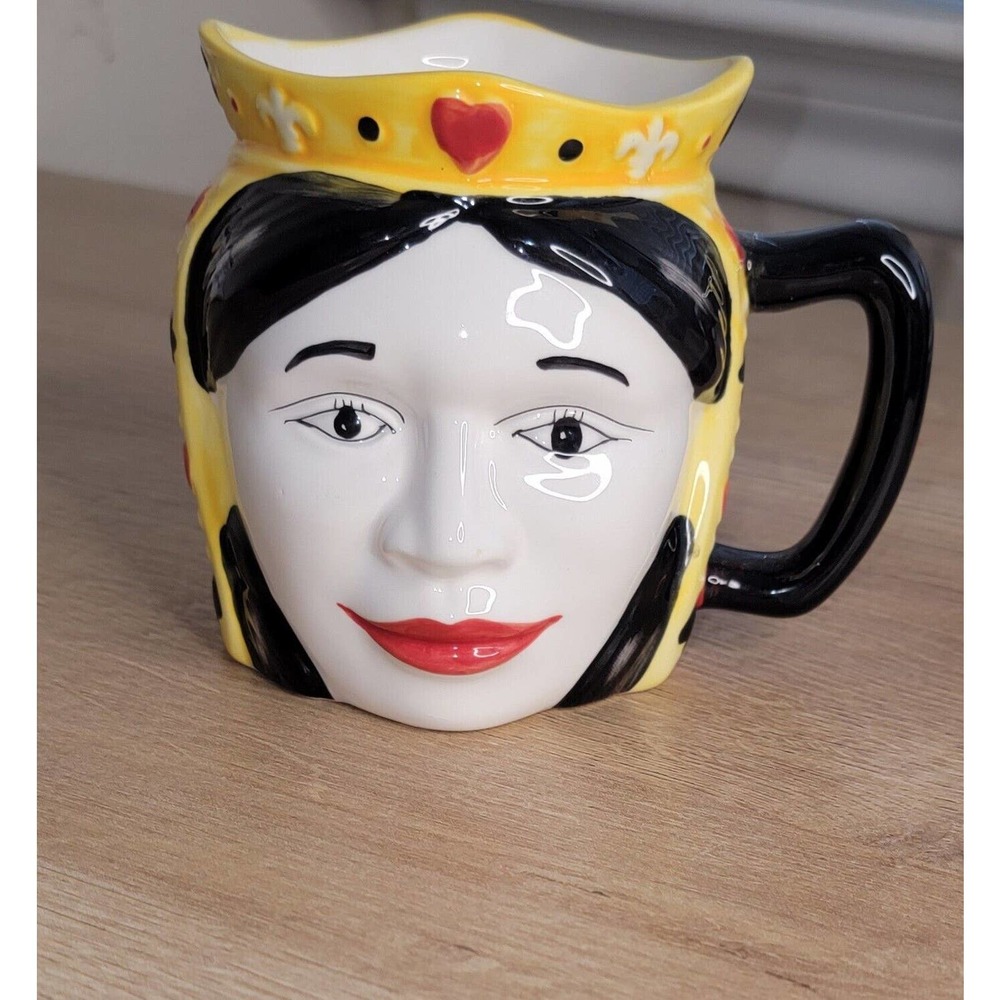Las‎ Vegas Queen Of Hearts Mug